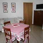 Roberta Con Piscina - Agenzia Cocal Apartman *