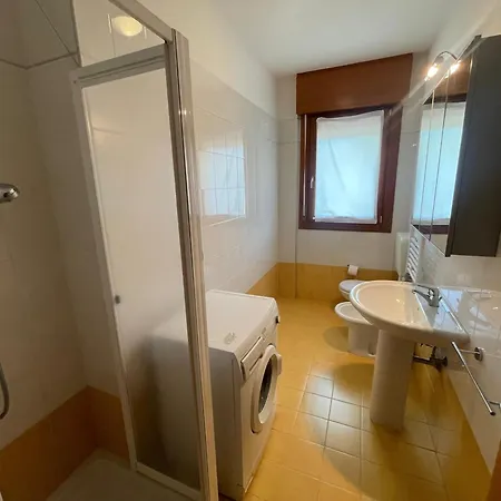 Roberta Con Piscina - Agenzia Cocal 카오를레