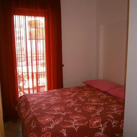 아파트 Roberta Con Piscina - Agenzia Cocal