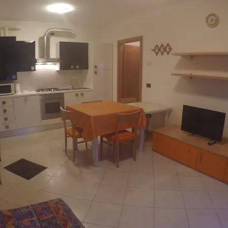 Roberta Con Piscina - Agenzia Cocal 아파트 카오를레