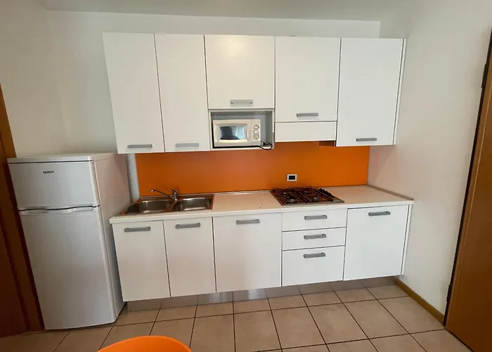 Roberta Con Piscina - Agenzia Cocal