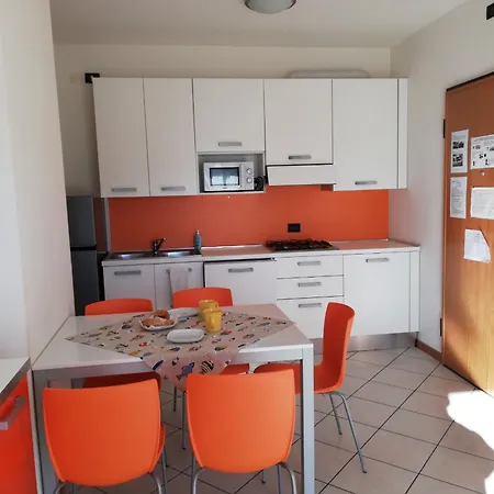 Apartman Roberta Con Piscina - Agenzia Cocal