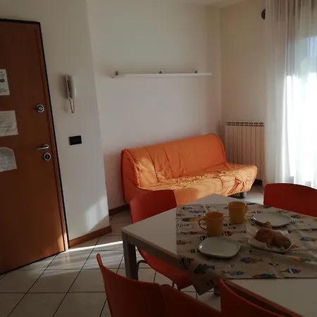 Roberta Con Piscina - Agenzia Cocal Apartman Caorle