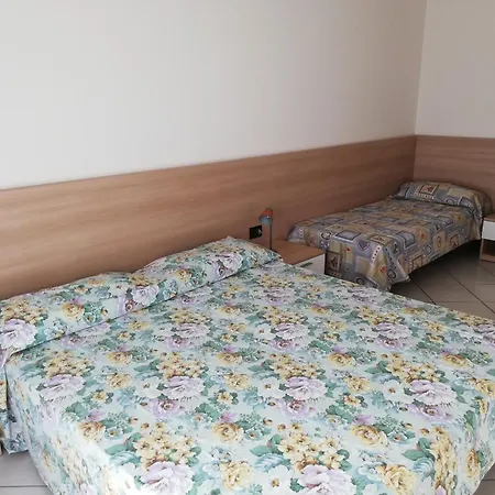 Roberta Con Piscina - Agenzia Cocal Apartamento Caorle