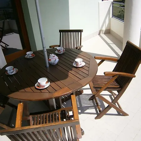 Apartman Roberta Con Piscina - Agenzia Cocal *